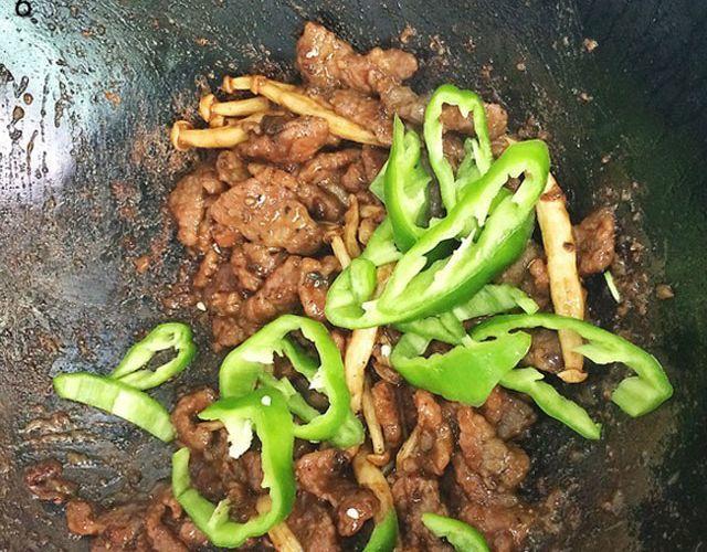 第23期 黑椒牛肉菌菇蛋丼饭-第23话